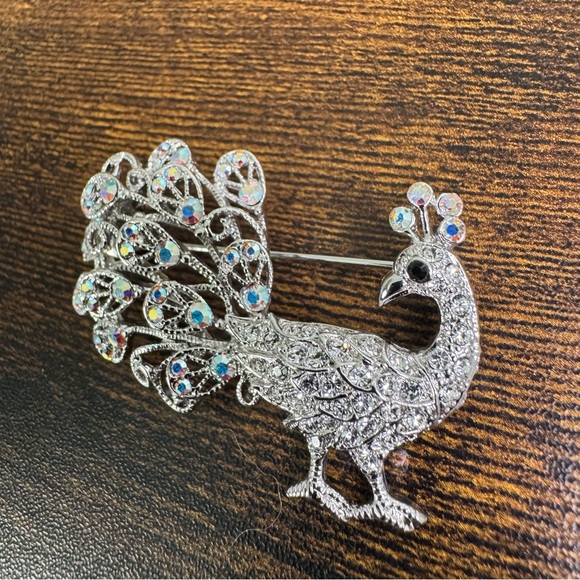 AB Crystal Peacock Bird Brooch Figural Pin Silver Tone - Picture 4 of 9